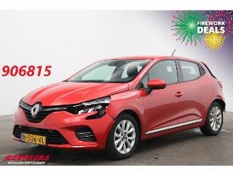 Schadeauto Renault Clio 1.0 TCe Bi-Fuel Zen Carplay Airco Cruise LMV 2021/12