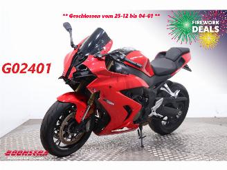 krockskadad bil motor MV Agusta  SRK 800 RR ABS LED Bluetooth 2024/4