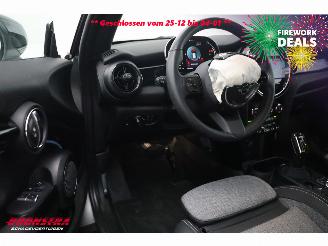 Mini Cooper SE Camden Edition 33 kWh LED Navi Clima Cruise SHZ PDC picture 18