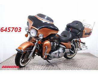 damaged motor cycles Harley-Davidson  FLHTCU Electra Glide Ultra Classic ABS Radio Cruise 16.105 Mijl! 2008/1