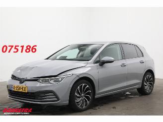 krockskadad bil auto Volkswagen Golf 1.0 TSI Life LED ACC Memory Virtual H/K. 2021/1