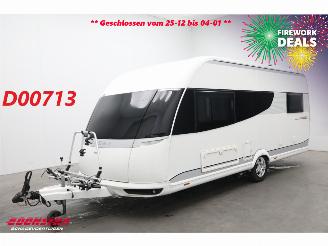 Avarii caravane Hobby  495 UL Premium Mover Rondzit Single Beds Middenkeuken 2014/6