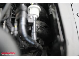 Volkswagen Up! 1.0 5-DRS Airco Bluetooth 33.429 km! picture 10