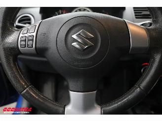 Suzuki Swift 1.3 Bandit 5-DRS Clima LMV Keyless picture 19