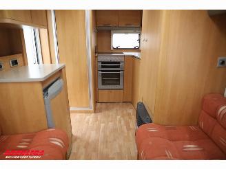 Swift  Charisma 220 BY 2006 Oven picture 9