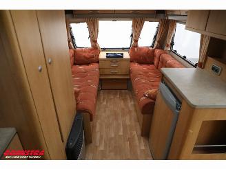 Swift  Charisma 220 BY 2006 Oven picture 8