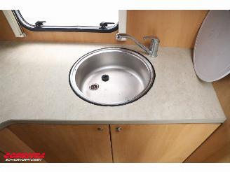 Swift  Charisma 220 BY 2006 Oven picture 15