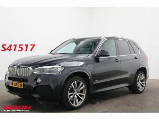 begagnad bil auto BMW X5 xDrive40e M-Sport Pano HUD LED Memory Leder 360° SHZ 2015/12