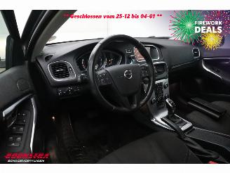 Volvo V-40 Cross Country 2.0 D2 Aut. Kinetic Navi Airco Cruise picture 10