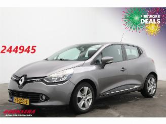 Coche accidentado Renault Clio 0.9 TCe Dynamique Navi Clima Cruise 2015/11