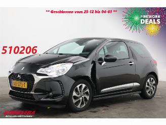 skadebil auto DS Automobiles DS 3 1.2 PureTech So Chic Navi Clima Cruise PDC 44.823 km! 2017/5