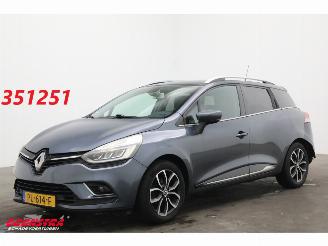 Vaurioauto  passenger cars Renault Clio Grandtour Estate 0.9 TCe Intens LED Navi Clima Cruise PDC AHK 109.478 km! 2016/10