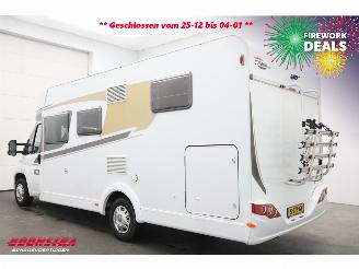 Carado  T 448 Capron 2.3 130 PK Automaat Fransbed Schotel Hefbed Zonnepaneel Airco Cruise picture 4