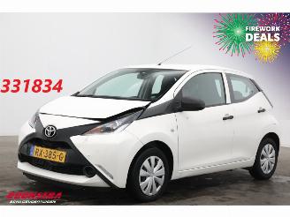 Voiture accidenté Toyota Aygo 1.0 VVT-i x-fun Airco Bluetooth Cruise 80.608 km! 2018/2