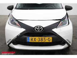 Toyota Aygo 1.0 VVT-i x-fun Airco Bluetooth Cruise 80.608 km! picture 6
