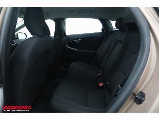 Volvo V-40 1.6 D2 Kinetic Navi Clima Cruise AHK picture 12