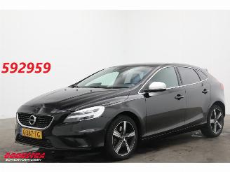 damaged passenger cars Volvo V-40 1.5 T3 Aut. R-Design LED H/K Navi Clima Cruise Camera SHZ 91.709 km! 2019/12
