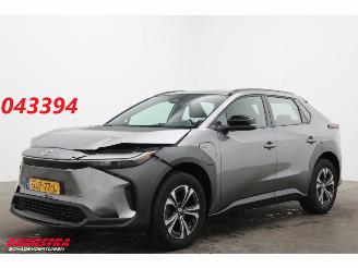 Vaurioauto  passenger cars Toyota bZ4X Business 71 kWh LED ACC Navi Camera PDC 2024/11