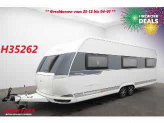 damaged caravans Hobby  650 Prestige Luifel Rondzit Douche Oven BY 2017 2017/2