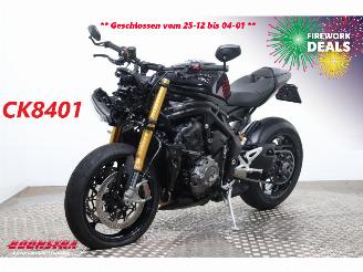damaged motor cycles Triumph Speed Triple 1200 RS Akrapovic LED Cruise 120 km!! 2025/10