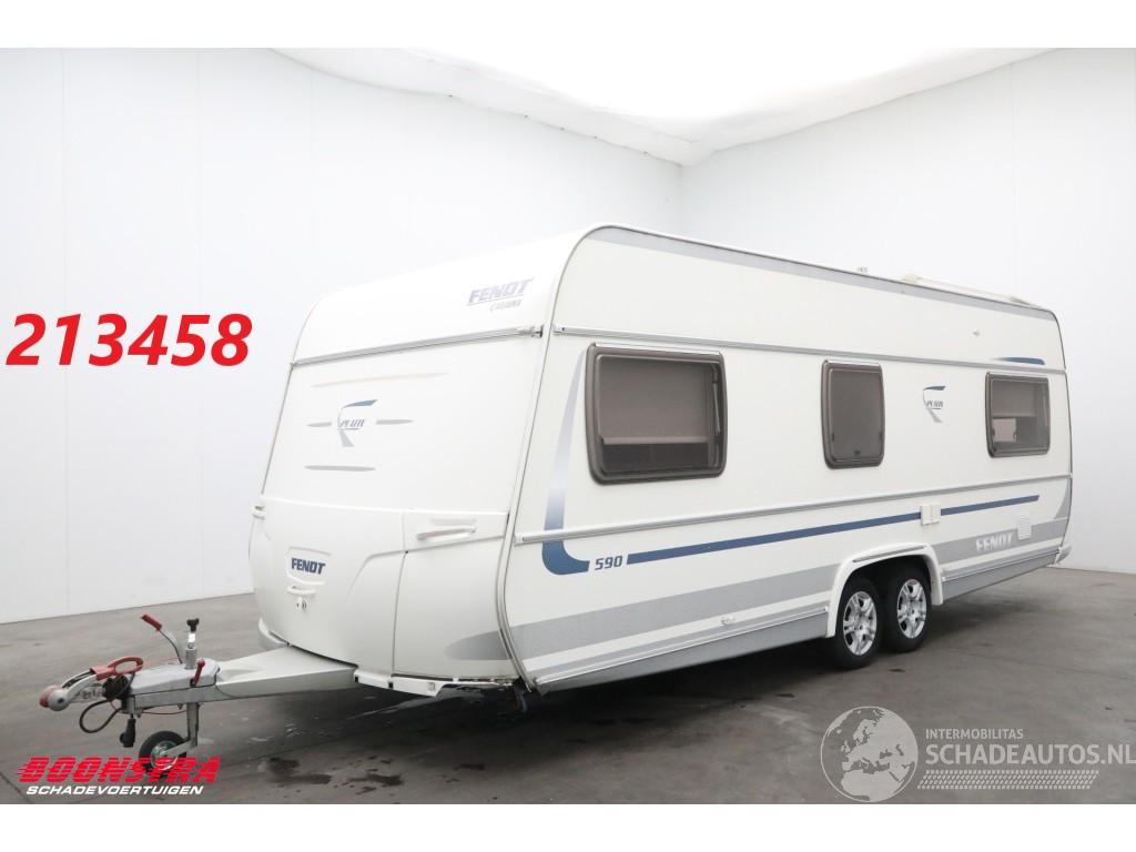 Fendt  Platin 590 Caravan Tandemasser Dwarsbed Rondzit Dakairco