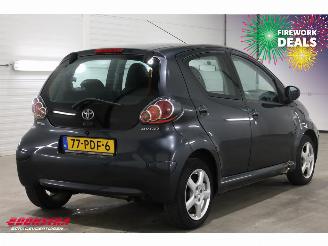 Toyota Aygo 1.0-12V Comfort Navigator 5-DRS LMV 171.145 km! picture 3