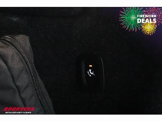 Volvo XC40 1.5 T4 Recharge R-Design LED ACC Navi Camera LRHZ AHK picture 30