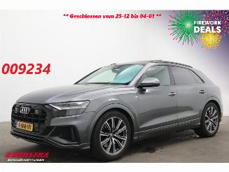 Vaurioauto  passenger cars Audi Q8 55 TFSI Quattro S-Line Pano LED ACC HUD Memory 360° Lucht 2019/10