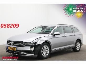 Auto incidentate Volkswagen Passat Variant 1.5 TSI DSG Comfort Business LED ACC Navi Clima PDC AHK 2020/2