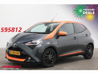 krockskadad bil auto Toyota Aygo 1.0 VVT-i JBL Clima Cruise Camera 34.741 km! 2021/1