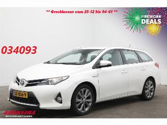 Voiture accidenté Toyota Auris Touring Sports 1.8 Hybrid Aspiration Clima Cruise Camera 2013/8