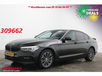Avarii autoturisme BMW 5-serie 530e iPerformance WASSER SportLine Schuifdak LED ACC SHZ PDC 2018/12