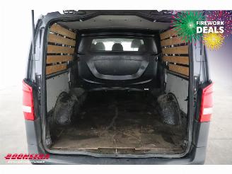 Mercedes Vito 110 CDI Lang DoKa 5-Pers. Navi Airco AHK picture 17