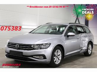 Voiture accidenté Volkswagen Passat Variant 2.0 TDI DSG Business Navi Clima Cruise Camera SHZ AHK 40.799 km! 2023/8