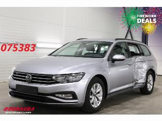 Coche accidentado Volkswagen Passat Variant 2.0 TDI DSG Business Navi Clima Cruise Camera SHZ AHK 40.799 km! 2023/8