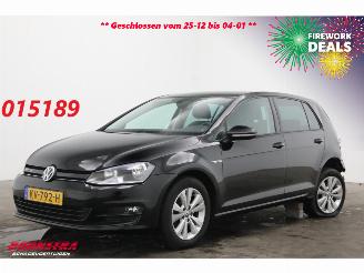 Voiture accidenté Volkswagen Golf 1.0 TSI Comfortline Navi Clima Cruise Camera PDC AHK 74.205 km! 2017/1