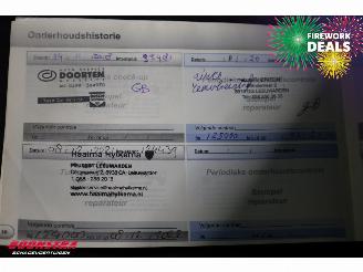 Peugeot 308 SW 1.6 BlueHDI Active Pano Navi Clima Cruise PDC picture 29