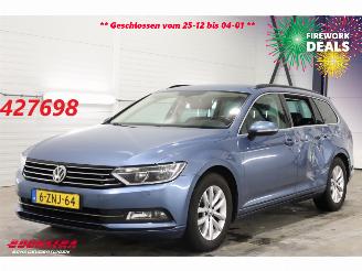 Voiture accidenté Volkswagen Passat Variant 1.6 TDI Comfortline Clima Cruise SHZ PDC AHK 2015/2