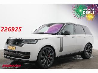 krockskadad bil auto Land Rover Range Rover P550e SV PHEV Pano 4X Memory/Massage/Ventilatie Meridian 360° 14.294 km! 2024/6