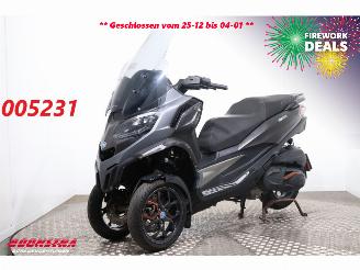danneggiata motocicli Piaggio  MP3 530 HPE Exclusive ABS Camera 4.804 km! 2022/12