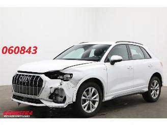 krockskadad bil auto Audi Q3 35 TDI Aut. S-Line LED ACC Virtual Clima Camera SHZ 39.443 km! 2023/12