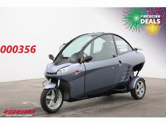 krockskadad bil brommobiel   Base Base 5.4 kWh **NIEUW/NEU** 2023/10