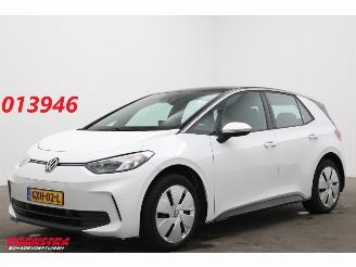 Schadeauto Volkswagen ID.3 Pure Oranje Edition 52 kWh LED ACC Apple/Android LRHZ SHZ 2025/1