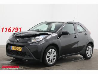 Schadeauto Toyota Aygo 1.0 VVT-i MT Play ACC Bluetooth Airco Camera 2023/6