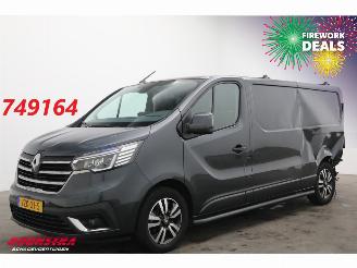 krockskadad bil bedrijf Renault Trafic 2.0 dCi 150 Aut. L2-H1 Luxe LED Navi Clima Cruise Camera PDC AHK 2023/11