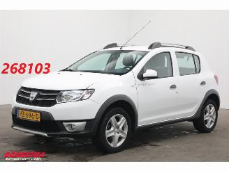 skadebil auto Dacia Sandero 0.9 TCe Bi-Fuel SL Stepway Navi Airco Cruise PDC AHK 127.312 km! 2016/1