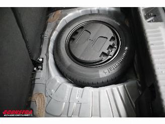 Renault Clio 1.3 TCe Initiale Paris LED 360° Leder Navi Clima SHZ PDC picture 7