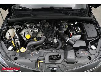 Renault Clio 1.3 TCe Initiale Paris LED 360° Leder Navi Clima SHZ PDC picture 15