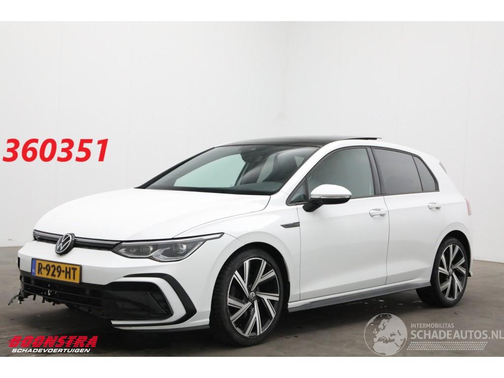 Volkswagen Golf 1.5 eTSI DSG R-Line Pano Matrix ACC LRHZ Camera SHZ