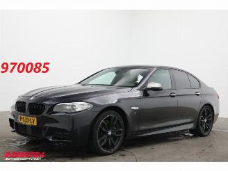 skadebil auto BMW 5-serie M550xd Schuifdak Memory ACC H/K Leder Camera SHZ 2015/9